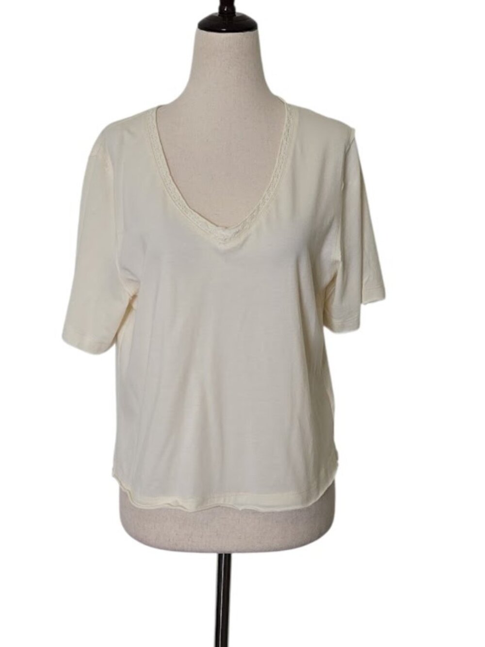 BP. Ivory Lace Trim V-Neck Short Sleeve Soft Knit Top Women's XS NWOT